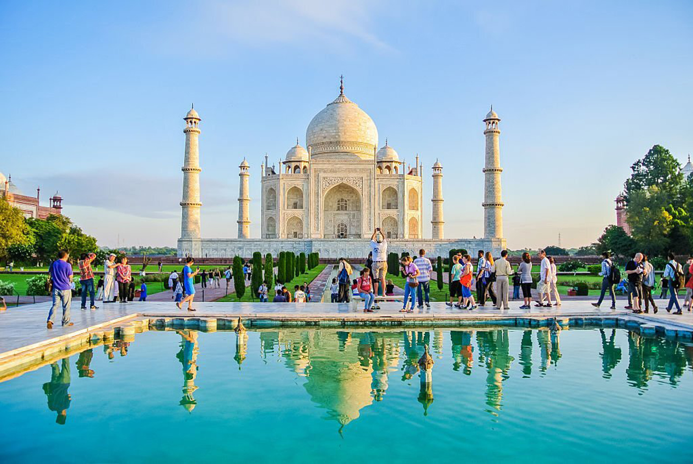 5:00 PM – Explore the Local Markets in Agra
